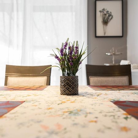 Comfortable Spacious House With Parking Броссар Екстер'єр фото