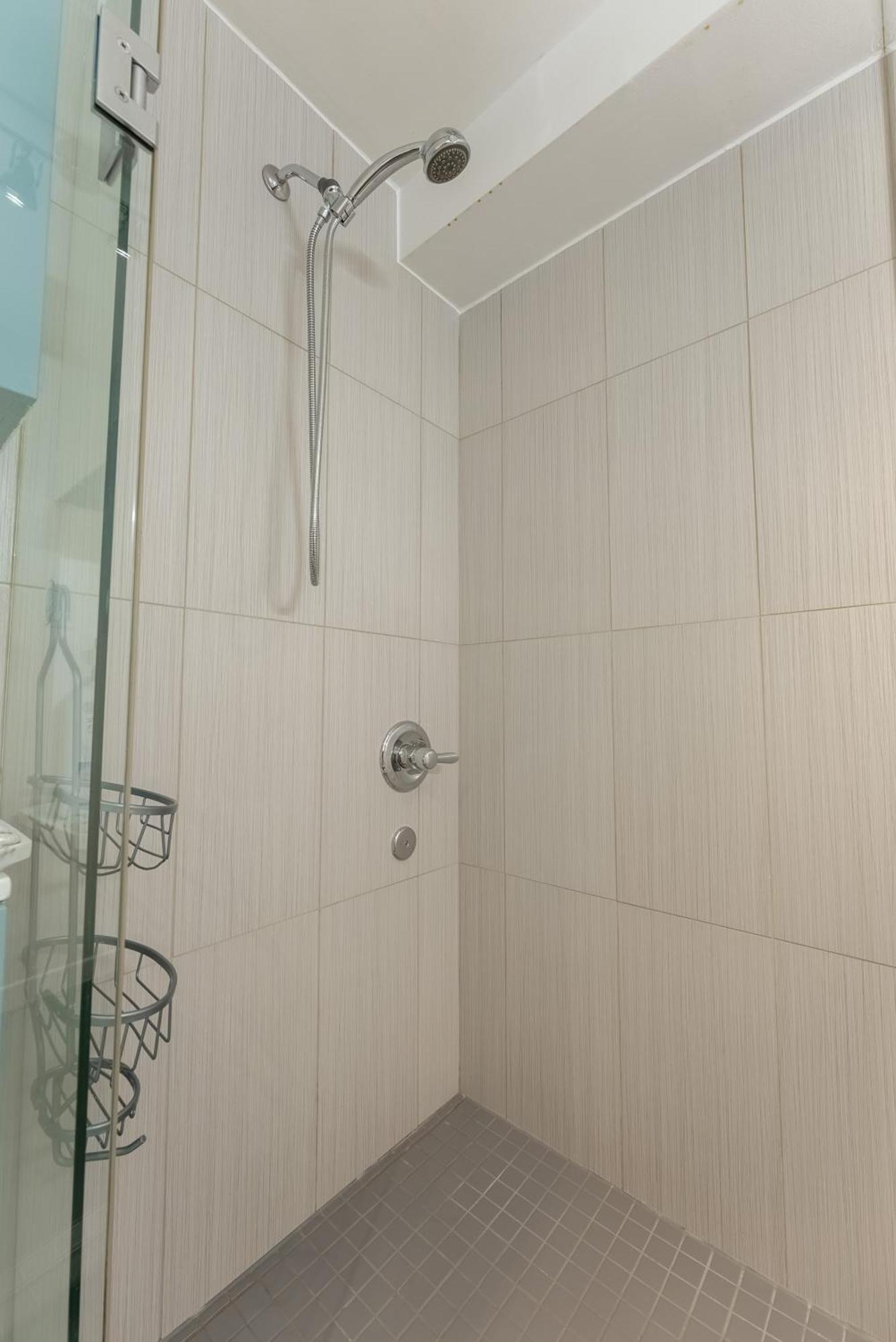 Comfortable Spacious House With Parking Броссар Екстер'єр фото